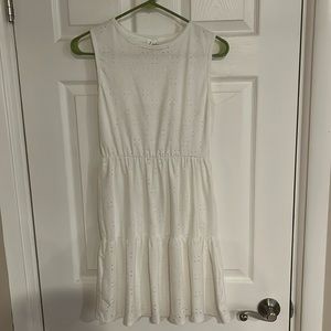 Livi by Olivia Rae White sleeveless dresss size medium